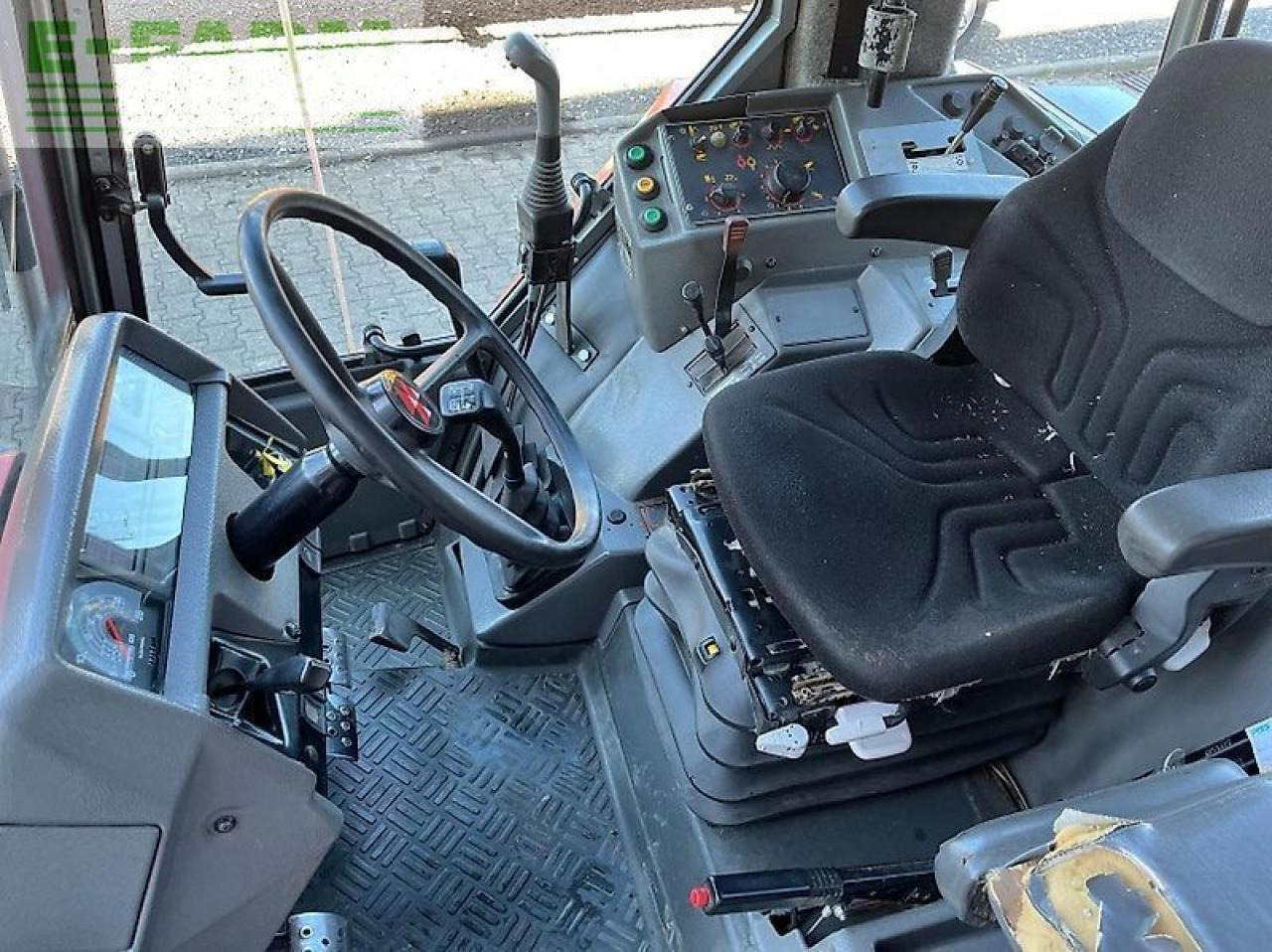 Farm tractor Massey Ferguson 3085 e: picture 6 Farm tractor Massey Ferguson 3085 e: picture 6