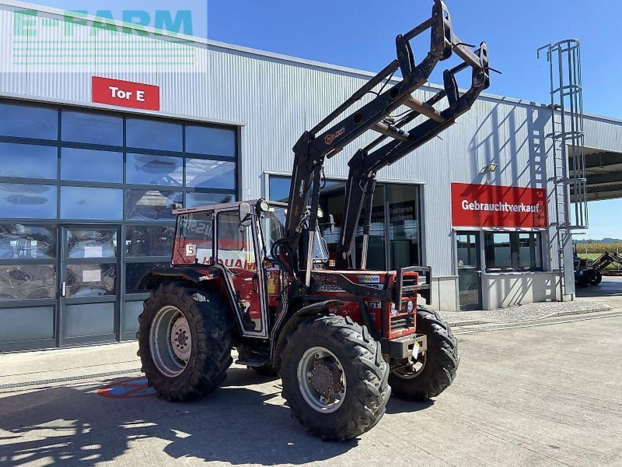 Massey Ferguson 373-4 gt - Farm tractor: picture 3 Massey Ferguson 373-4 gt - Farm tractor: picture 3