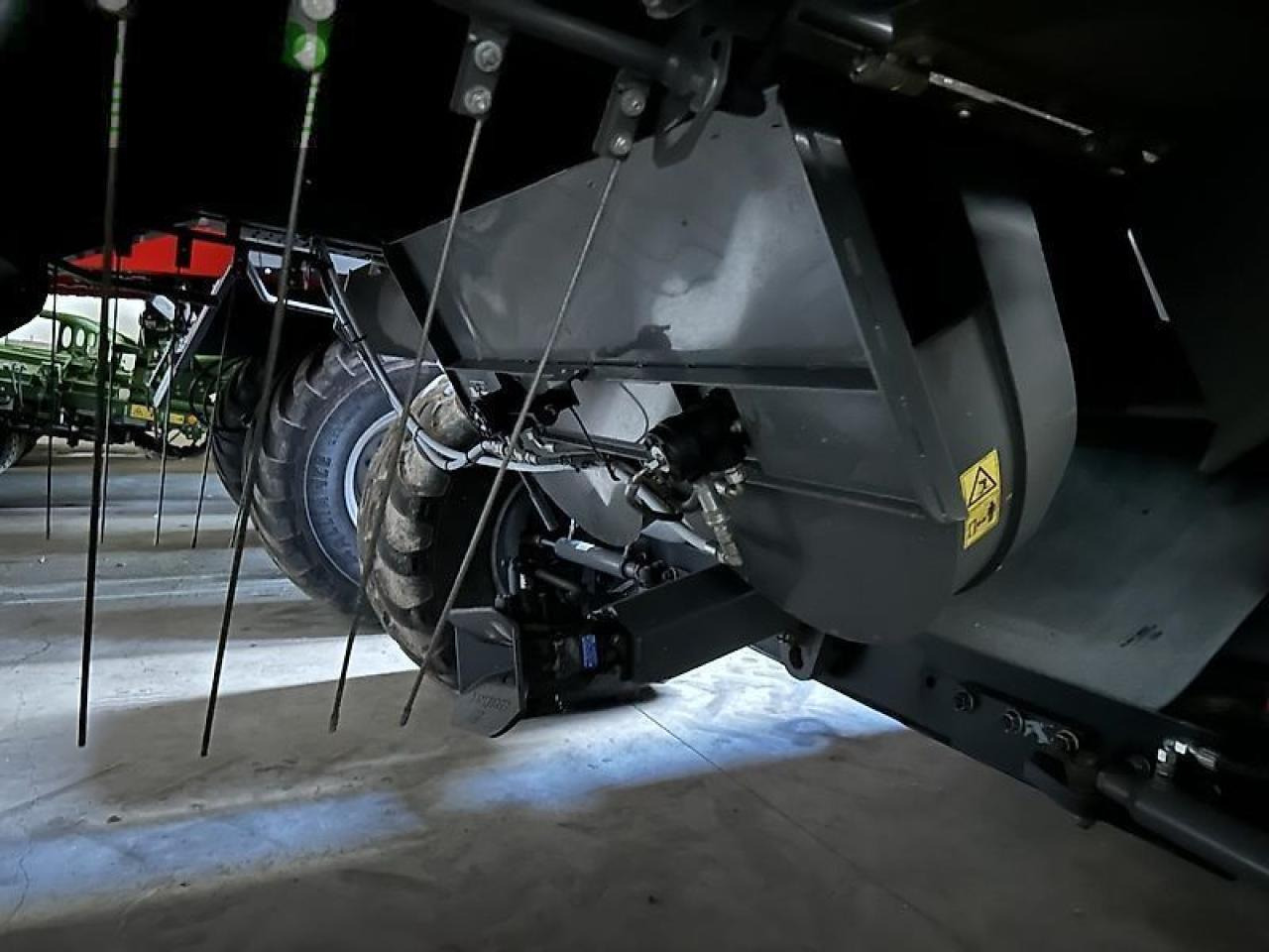 Combine harvester Massey Ferguson 9380 delta: picture 6