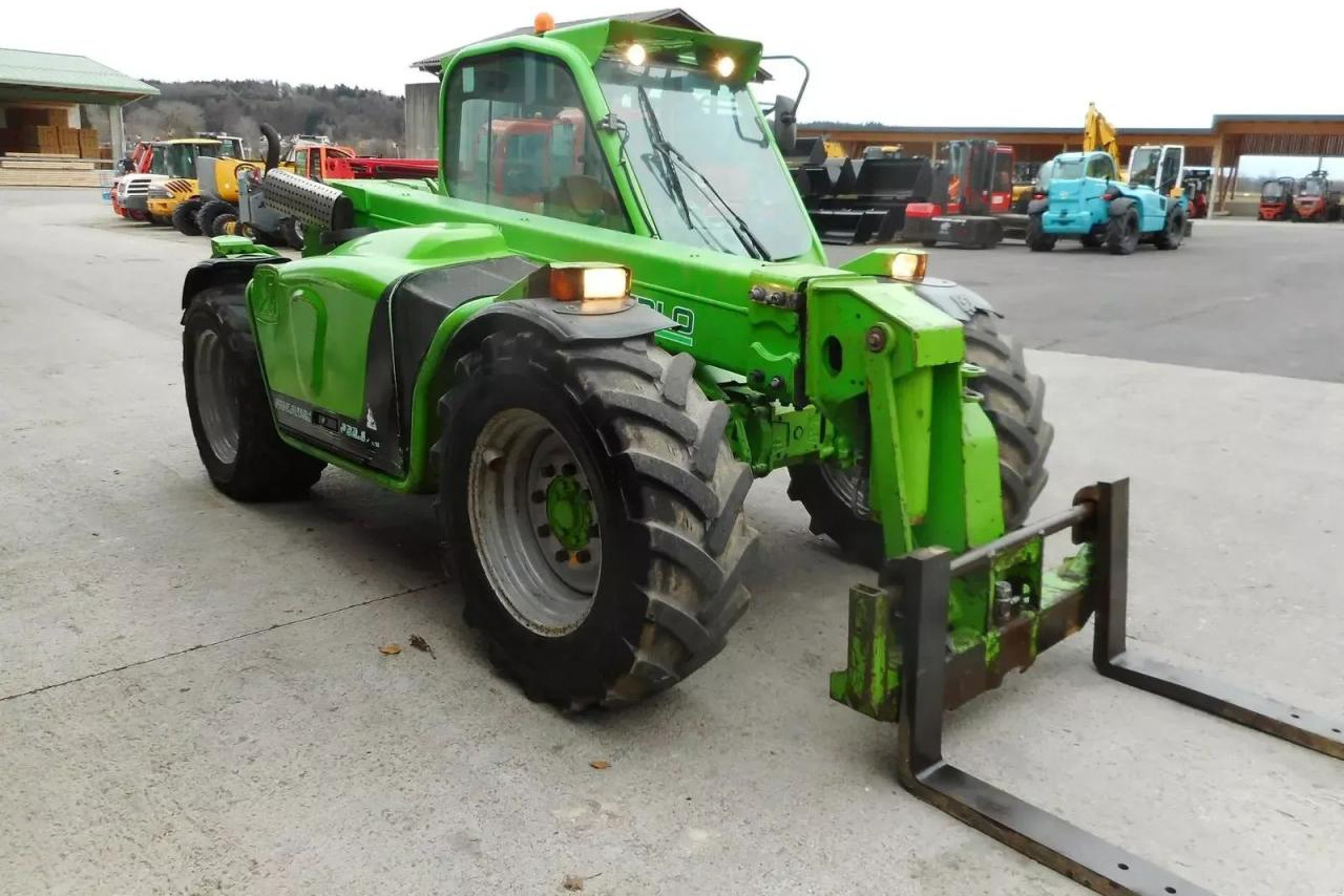 Merlo p32.6 plus ( 2,15 hoch 2,05 breit ) 40 km/h - Telescopic handler: picture 5 Merlo p32.6 plus ( 2,15 hoch 2,05 breit ) 40 km/h - Telescopic handler: picture 5