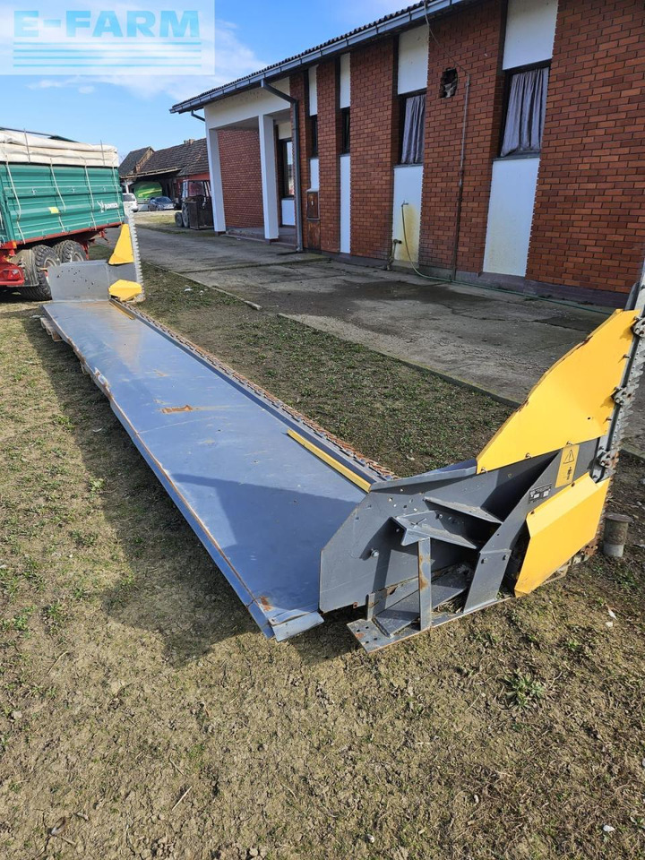 Combine harvester New Holland CX 860: picture 13