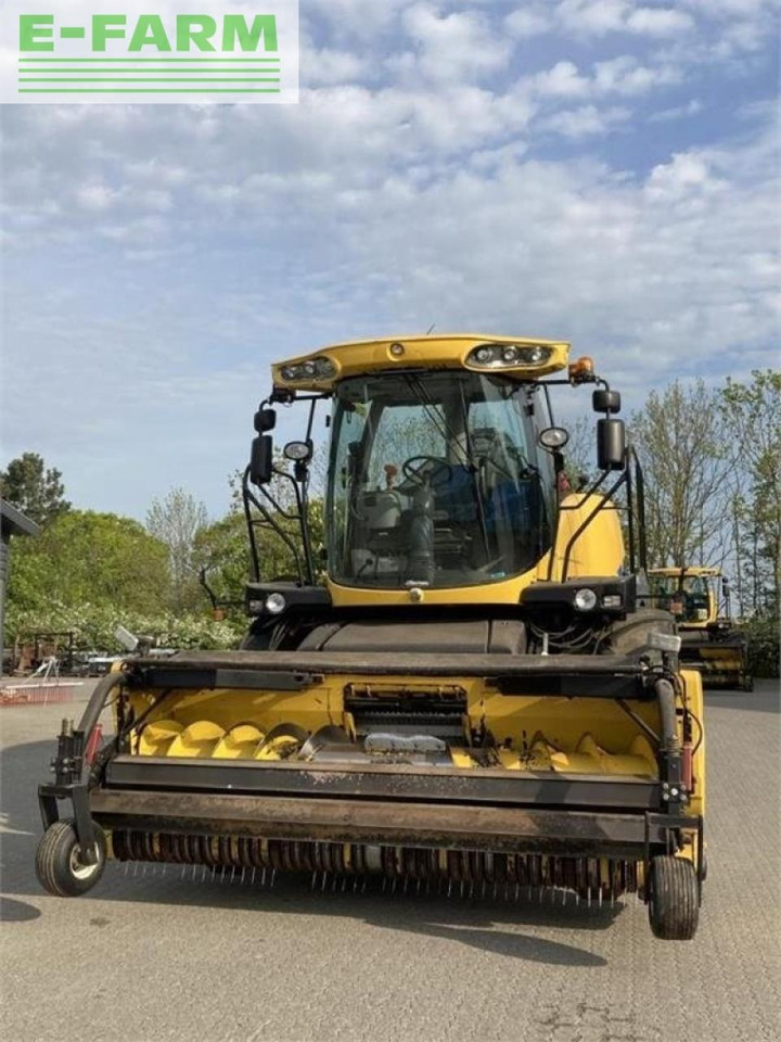 New Holland fr 600 - Forage harvester attachment: picture 4 New Holland fr 600 - Forage harvester attachment: picture 4