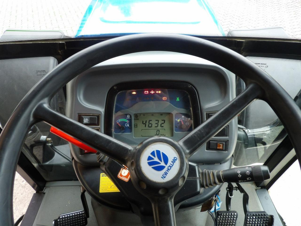 Farm tractor New Holland new holland tn 95 da DA: picture 8 Farm tractor New Holland new holland tn 95 da DA: picture 8