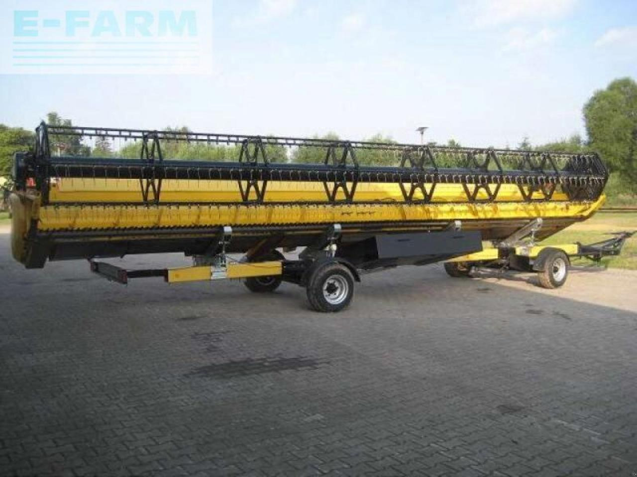 New Holland schneidwerk varifeed - Forage harvester attachment: picture 1 New Holland schneidwerk varifeed - Forage harvester attachment: picture 1