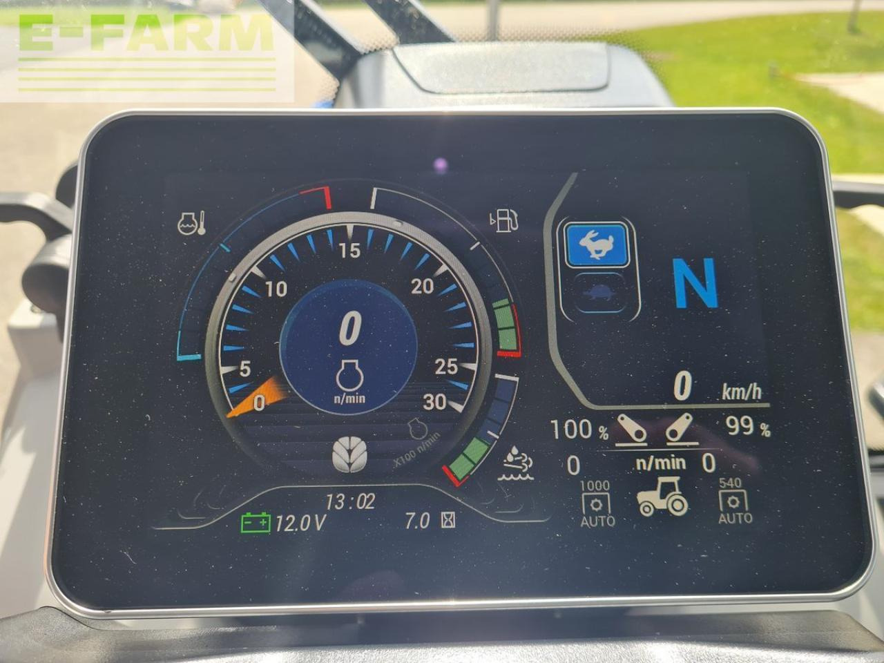 Farm tractor New Holland t4.100 f (stage v) F: picture 13