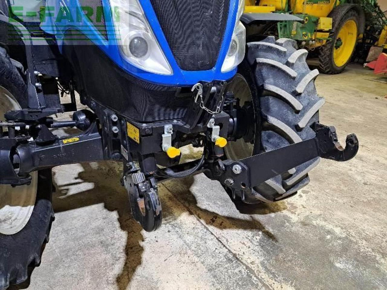 Farm tractor New Holland t5.110: picture 10
