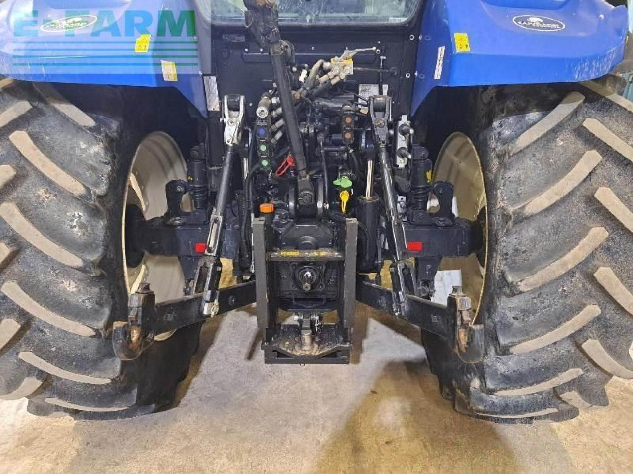 Farm tractor New Holland t5.110: picture 6