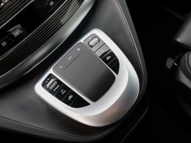 Passenger van, Electric van MERCEDES-BENZ EQV 300 Avantgarde,Extralang,6Sitzer,2xKlima,LED...: picture 13 Passenger van, Electric van MERCEDES-BENZ EQV 300 Avantgarde,Extralang,6Sitzer,2xKlima,LED...: picture 13