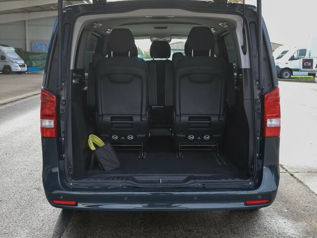 MERCEDES-BENZ EQV 300 lang,7Sitze,2xelektr.Schiebetür,EasyPack... - Passenger van, Electric van: picture 2 MERCEDES-BENZ EQV 300 lang,7Sitze,2xelektr.Schiebetür,EasyPack... - Passenger van, Electric van: picture 2