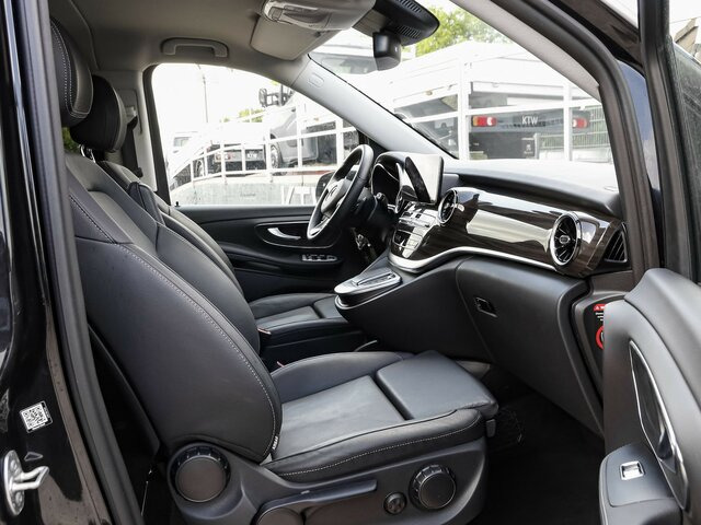 MERCEDES-BENZ V 300 Avantgarde Extralang,2xSchiebetür elektr. - Passenger van: picture 3 MERCEDES-BENZ V 300 Avantgarde Extralang,2xSchiebetür elektr. - Passenger van: picture 3