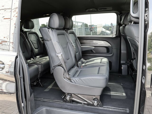 MERCEDES-BENZ V 300 Avantgarde Extralang,Allrad,2Schiebetüren - Passenger van: picture 5 MERCEDES-BENZ V 300 Avantgarde Extralang,Allrad,2Schiebetüren - Passenger van: picture 5