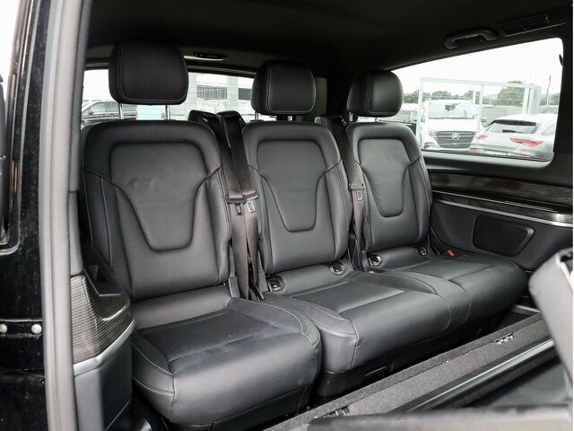 MERCEDES-BENZ V 300 Avantgarde Extralang,Allrad,2Schiebetüren - Passenger van: picture 4 MERCEDES-BENZ V 300 Avantgarde Extralang,Allrad,2Schiebetüren - Passenger van: picture 4