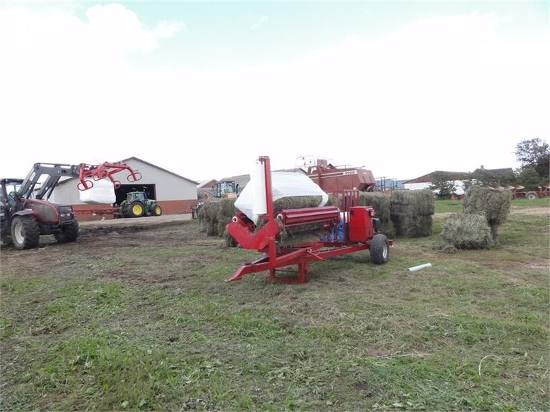 Pomi Wrap 200 - Bale wrapper: picture 2 Pomi Wrap 200 - Bale wrapper: picture 2