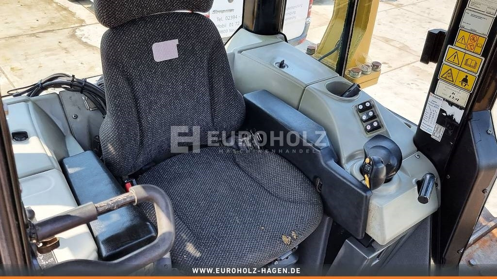 Bulldozer CAT D6N T4 LGP Ripper hydraulische 6-Wege-Verstellung: picture 13