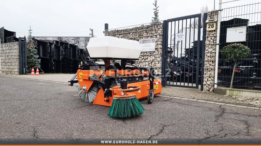 Kehrmaschine ZM 1400 für Radlader - Broom for Municipal/ Special vehicle: picture 4 Kehrmaschine ZM 1400 für Radlader - Broom for Municipal/ Special vehicle: picture 4