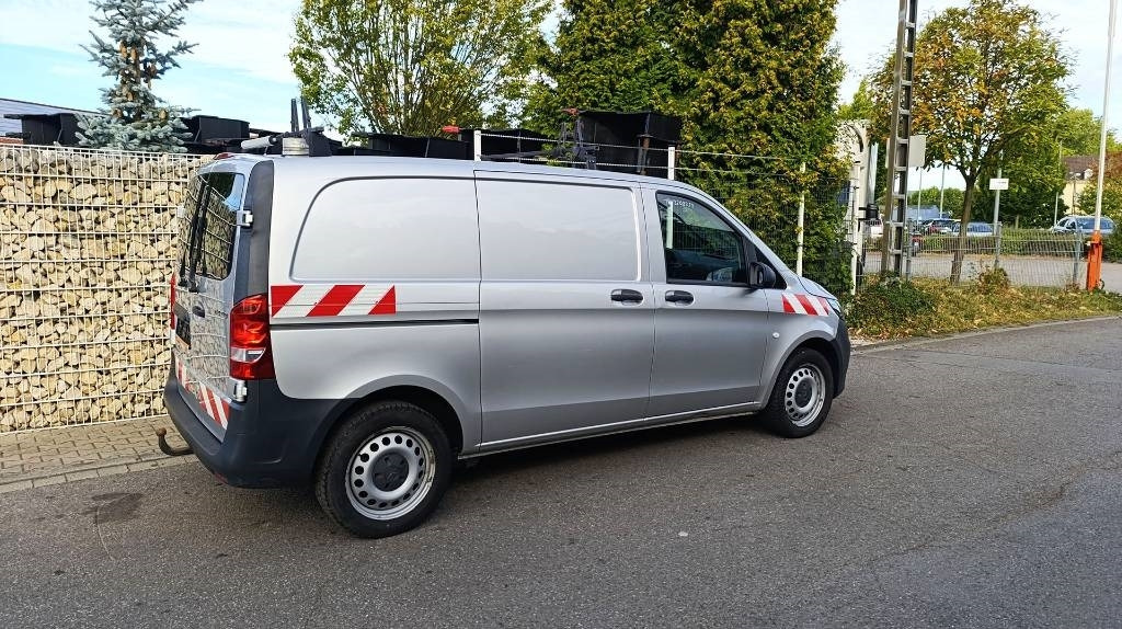 Mercedes-Benz Vito 114 CDI Allrad-Werkstattschränke-Standheizung - Box van: picture 5 Mercedes-Benz Vito 114 CDI Allrad-Werkstattschränke-Standheizung - Box van: picture 5