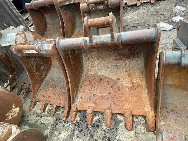 Big Tieflöffel 80cm Arbeitsbreite - Bucket: picture 2 Big Tieflöffel 80cm Arbeitsbreite - Bucket: picture 2