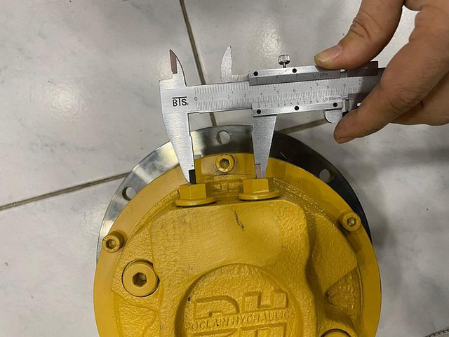 Bomag Fahrmotor (Poclain) 05816293 - Roller: picture 3 Bomag Fahrmotor (Poclain) 05816293 - Roller: picture 3