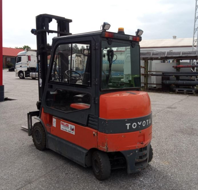 Toyota 7FBMF35 - Forklift: picture 5 Toyota 7FBMF35 - Forklift: picture 5