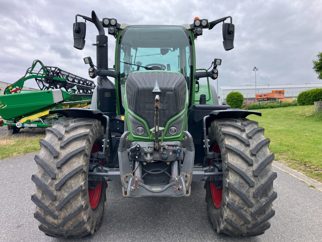 Farm tractor Fendt 724 PowerPlus mit Frontkraftheber: picture 8