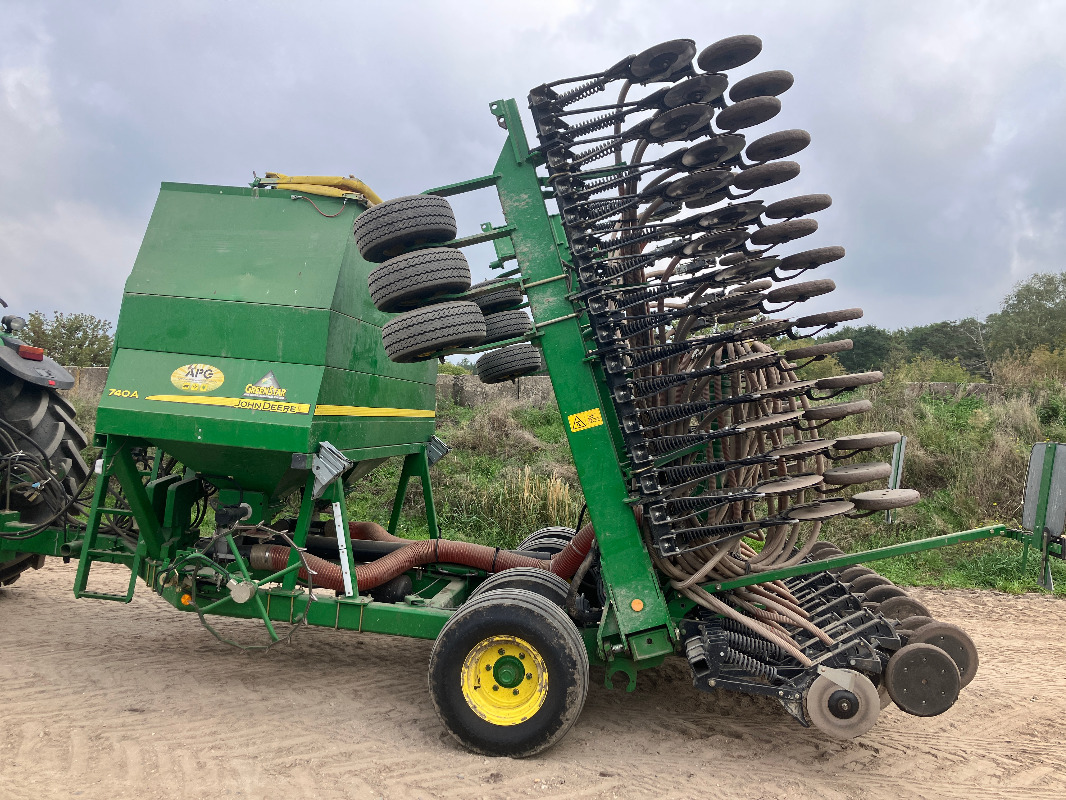 Seed drill John Deere 740 A: picture 11