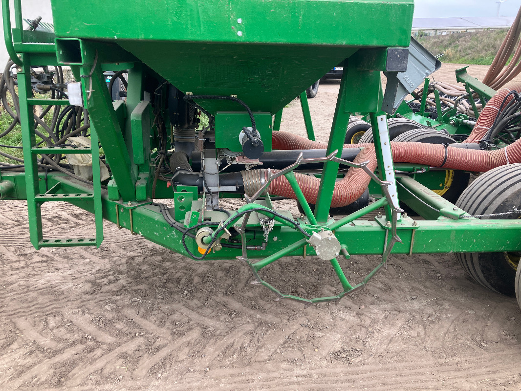 John Deere 740 A - Seed drill: picture 4 John Deere 740 A - Seed drill: picture 4