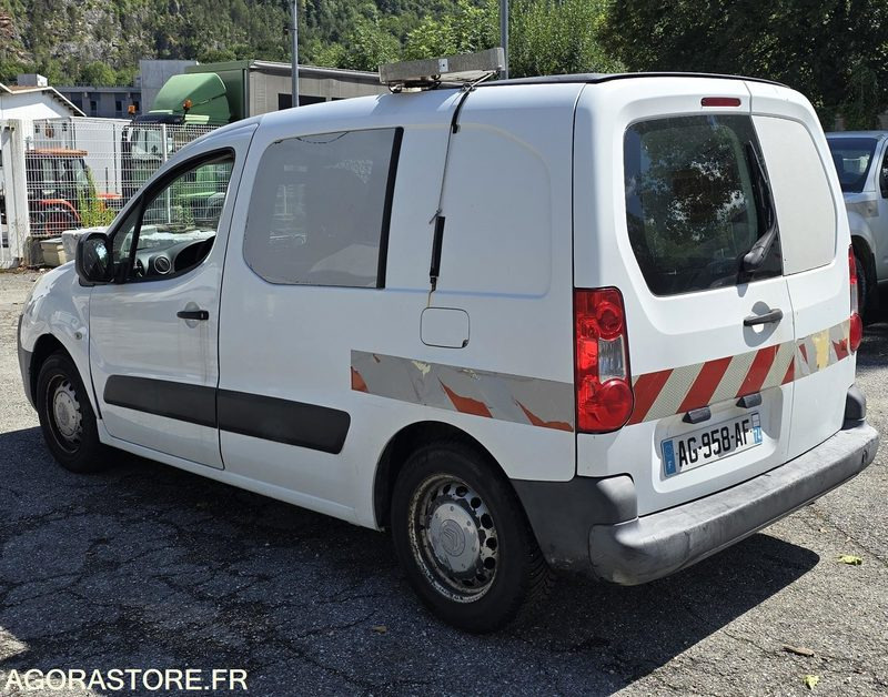 AG 958 AF - Citroën Berlingo Fourgon - Essence / GPL - Panel van: picture 4 AG 958 AF - Citroën Berlingo Fourgon - Essence / GPL - Panel van: picture 4