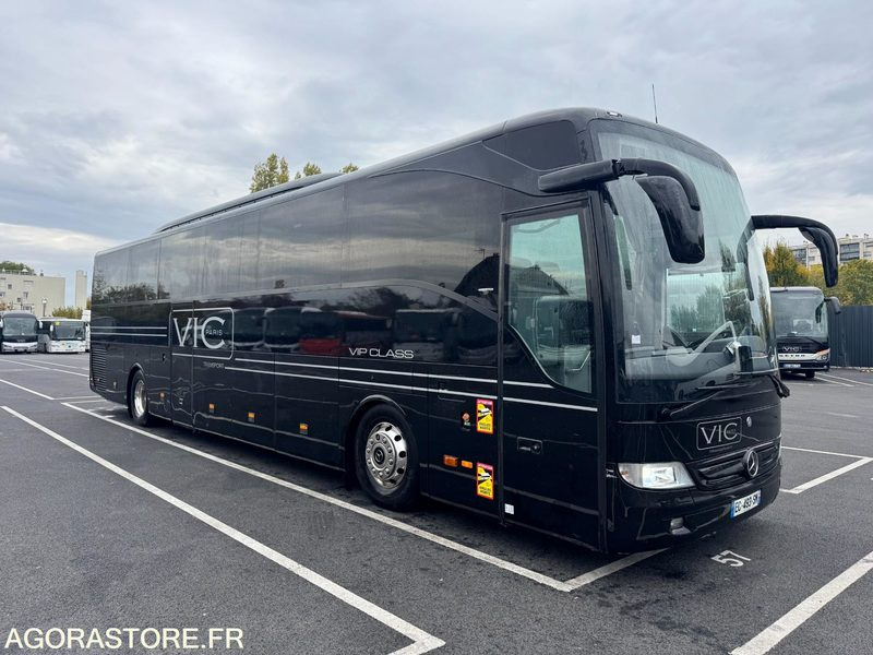 AUTOCAR TOURISMO RHD 16 / 2016 / 592 MIL KM / BVA / 53+1+1+WC - Coach: picture 1 AUTOCAR TOURISMO RHD 16 / 2016 / 592 MIL KM / BVA / 53+1+1+WC - Coach: picture 1