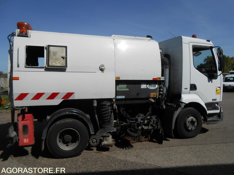 BALAYEUSE RENAULT PL - Road sweeper: picture 2 BALAYEUSE RENAULT PL - Road sweeper: picture 2