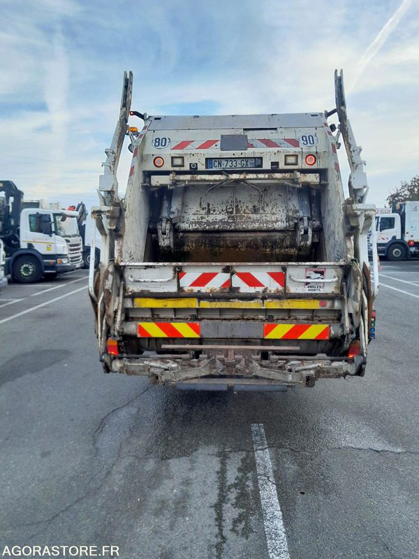 BOM DI SCANIA 26T GO (5613-66ICAM571X) - Garbage truck: picture 3 BOM DI SCANIA 26T GO (5613-66ICAM571X) - Garbage truck: picture 3