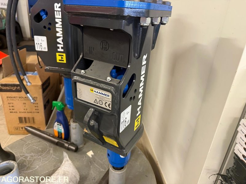 BRH HAMMER SB 70 Pelles de 500kg - 1.6T NEUF - Hydraulic hammer: picture 3 BRH HAMMER SB 70 Pelles de 500kg - 1.6T NEUF - Hydraulic hammer: picture 3