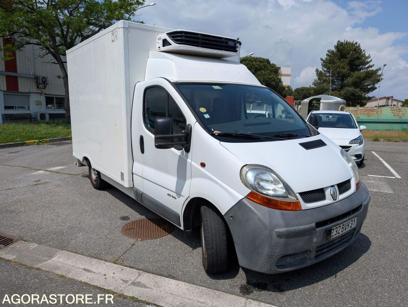 CAMION FRIGORIFIQUE MOINS DE 3T5 RENAUT TRAFIC - Refrigerated van: picture 3 CAMION FRIGORIFIQUE MOINS DE 3T5 RENAUT TRAFIC - Refrigerated van: picture 3