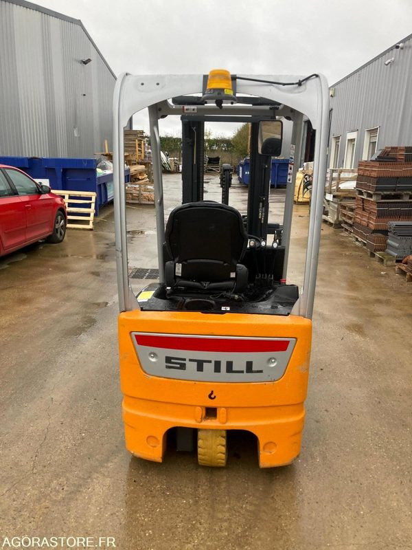 CHARIOT ELEVATEUR FRONTAL STILL RX50-15 2014 1900 HEURES - Electric forklift: picture 4 CHARIOT ELEVATEUR FRONTAL STILL RX50-15 2014 1900 HEURES - Electric forklift: picture 4