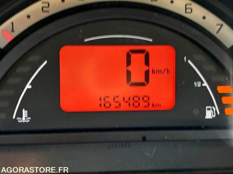 CITROEN C3 166000 kms 2004 - Car: picture 3 CITROEN C3 166000 kms 2004 - Car: picture 3