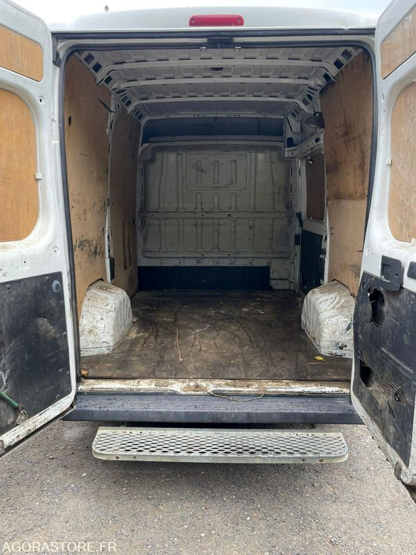 CITROEN JUMPER - 253 000 KMS - 2010 - Panel van: picture 4 CITROEN JUMPER - 253 000 KMS - 2010 - Panel van: picture 4