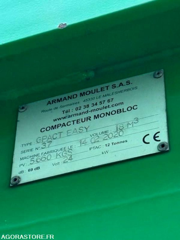 COMPACTEUR MONOBLOC EMBARQUE ARMAND MOULET - Tool/ Equipment: picture 1 COMPACTEUR MONOBLOC EMBARQUE ARMAND MOULET - Tool/ Equipment: picture 1