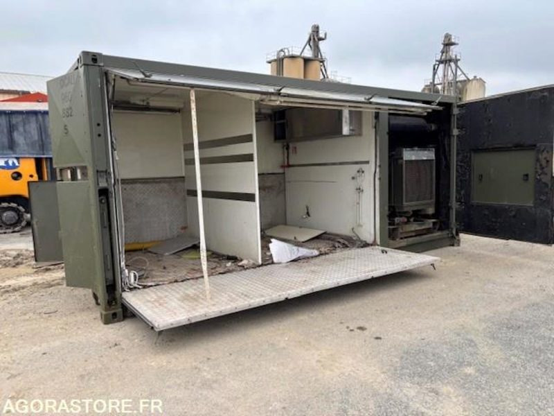 CONTENEUR AMPLIROLL 20 PIEDS AMENAGE AVEC GROUPE ELECTROGENE 130 KVA - Hook lift truck: picture 1 CONTENEUR AMPLIROLL 20 PIEDS AMENAGE AVEC GROUPE ELECTROGENE 130 KVA - Hook lift truck: picture 1