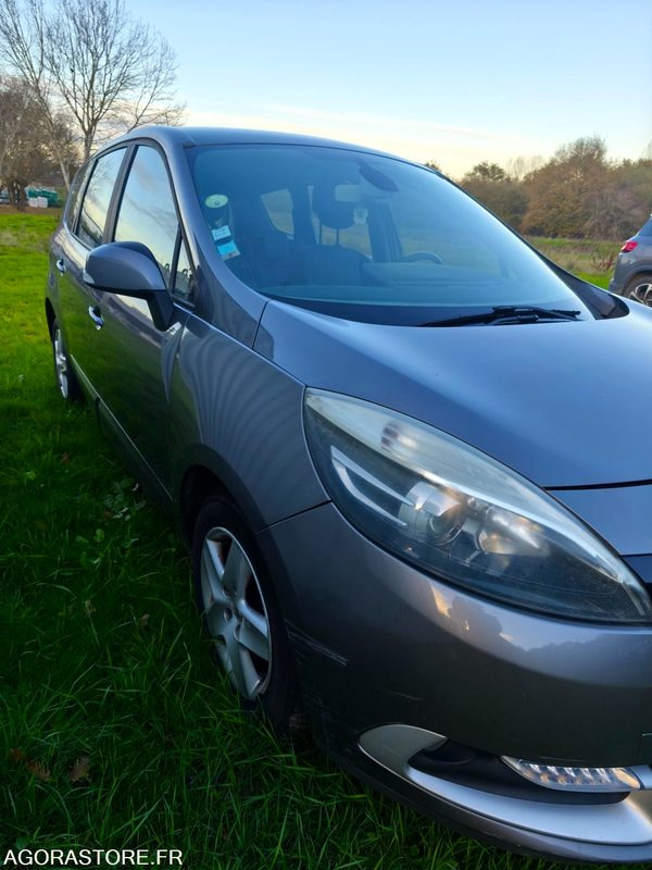 CZ-908-ES // RENAULT MEGANE SCENIC // 252 484 KMS - Car: picture 1 CZ-908-ES // RENAULT MEGANE SCENIC // 252 484 KMS - Car: picture 1