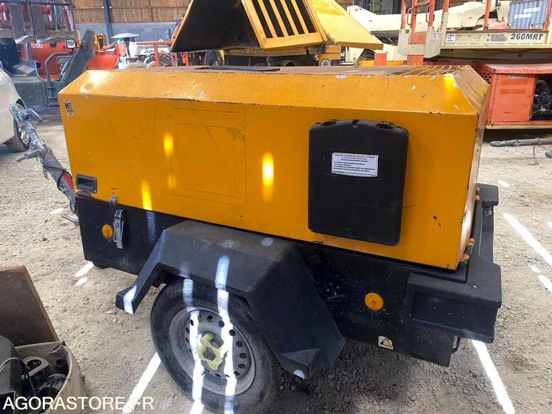 Compresseur de chantier 3.3m3 DOOSAN 7/31 - INGERSOLL RAND - Air compressor: picture 4 Compresseur de chantier 3.3m3 DOOSAN 7/31 - INGERSOLL RAND - Air compressor: picture 4