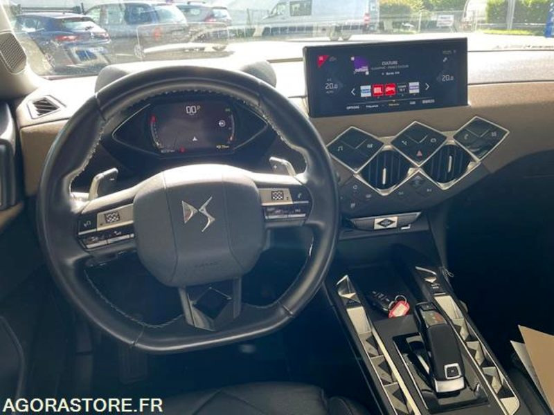 DS3 CROSSBACK GRAND CHIC PURE TECH 155cv EAT8 - 06/2019 - 85000KM - SUV: picture 5 DS3 CROSSBACK GRAND CHIC PURE TECH 155cv EAT8 - 06/2019 - 85000KM - SUV: picture 5