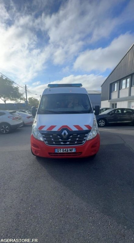 DT-542-NF - Roulant - Renault Master - VASP - 462 946 Kms - Ambulance: picture 3 DT-542-NF - Roulant - Renault Master - VASP - 462 946 Kms - Ambulance: picture 3