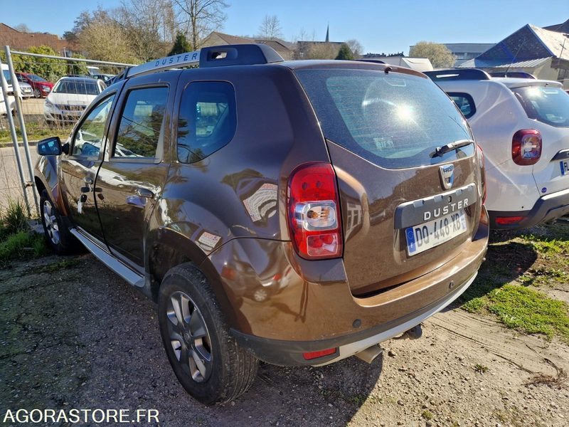 Dacia Duster - DQ448XB - 2015 - 143970km - SUV: picture 4 Dacia Duster - DQ448XB - 2015 - 143970km - SUV: picture 4