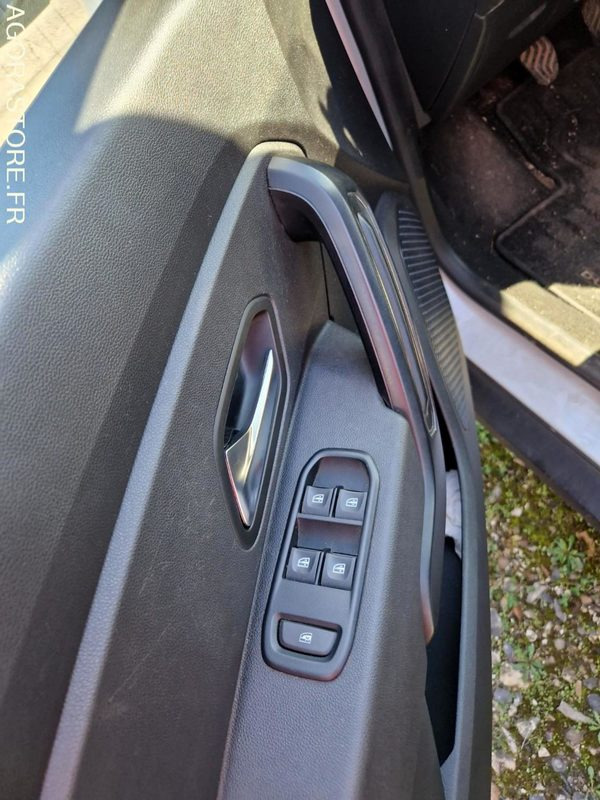 Dacia Duster - FL609AW - 2019 - 101693km - SUV: picture 5 Dacia Duster - FL609AW - 2019 - 101693km - SUV: picture 5