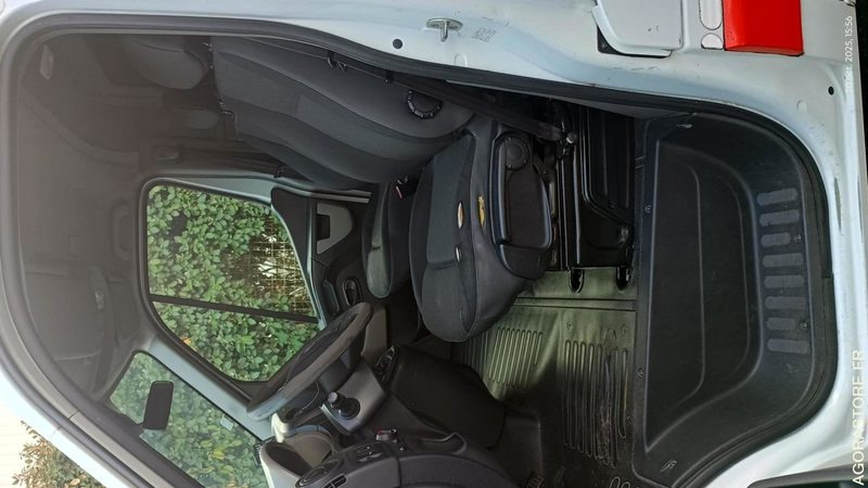 EF-400-ES - Non Roulant - OPEL MOVANO - VASP - 423 771 Kms - Ambulance: picture 5 EF-400-ES - Non Roulant - OPEL MOVANO - VASP - 423 771 Kms - Ambulance: picture 5