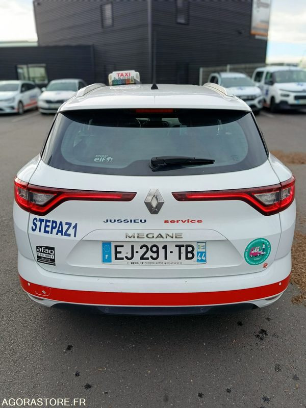 EJ-291-TB - Non Roulant - Renault MEGANE ESTATE - VP - 377 608 Kms - Station wagon: picture 4 EJ-291-TB - Non Roulant - Renault MEGANE ESTATE - VP - 377 608 Kms - Station wagon: picture 4