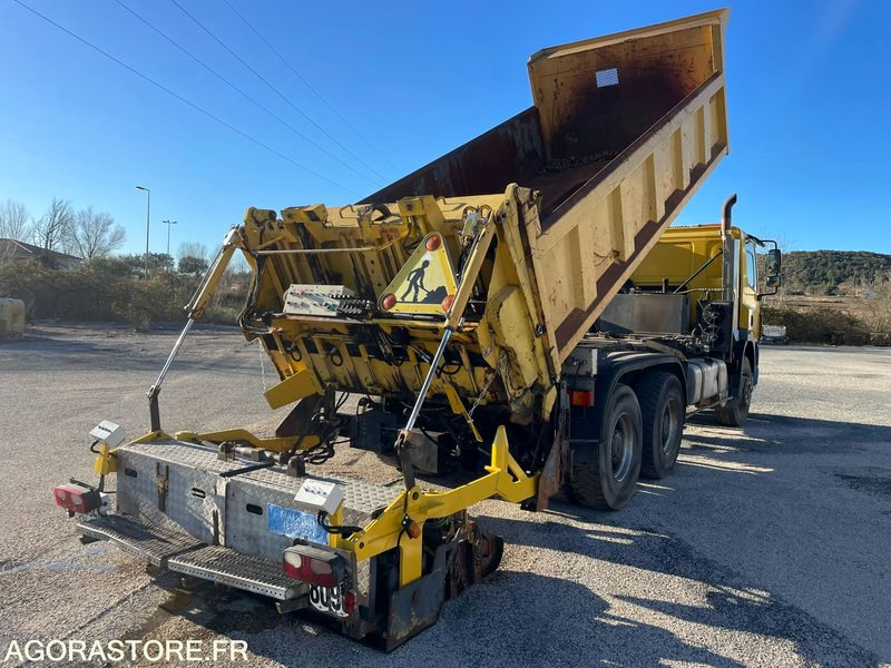 FINISSEUR D’INTERVENTION RAPIDE - DAF - FIR 3000 - 2003 / 335000 KM - Asphalt paver: picture 4 FINISSEUR D’INTERVENTION RAPIDE - DAF - FIR 3000 - 2003 / 335000 KM - Asphalt paver: picture 4