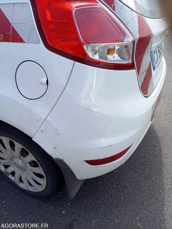 FORD FIESTA TDCI 70 FAP TREND -5 PORTES - Car: picture 3 FORD FIESTA TDCI 70 FAP TREND -5 PORTES - Car: picture 3