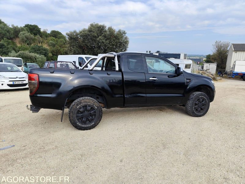 FORD RANGER XLT 2.2 TDCI 150CV EXTRA CABINE 4X4 - 2014 - 121060KMS - Pickup truck: picture 4 FORD RANGER XLT 2.2 TDCI 150CV EXTRA CABINE 4X4 - 2014 - 121060KMS - Pickup truck: picture 4