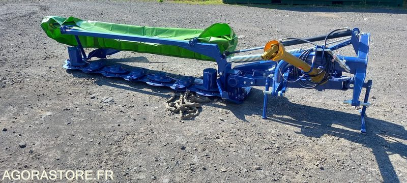 Faucheuse rotative 2m80 - Mower: picture 1 Faucheuse rotative 2m80 - Mower: picture 1