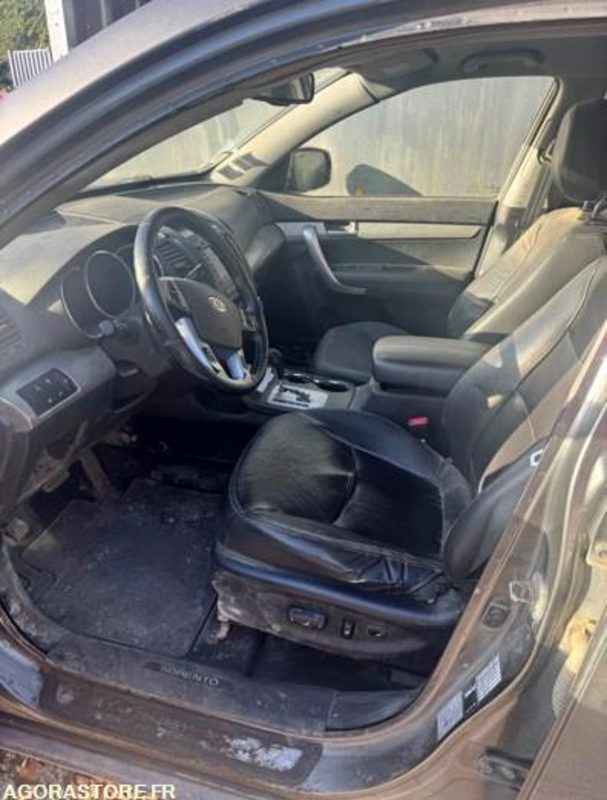KIA SORENTO // BN-896-BD // 257 559KM // 2011 - SUV: picture 2 KIA SORENTO // BN-896-BD // 257 559KM // 2011 - SUV: picture 2